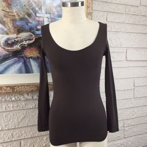 🌹NikiBiki Seamless Long Sleeve Scoop Neckline Top